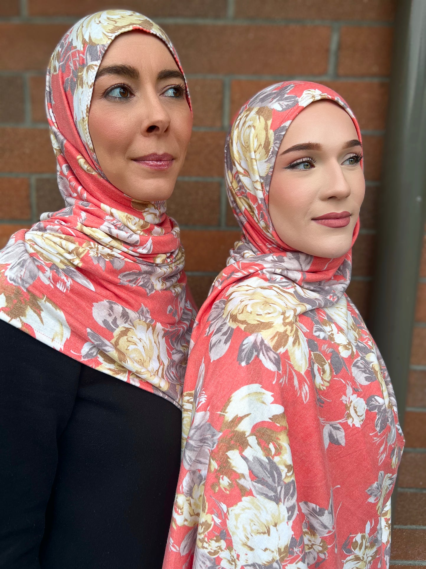 Printed Jersey Hijab: Coral Roses