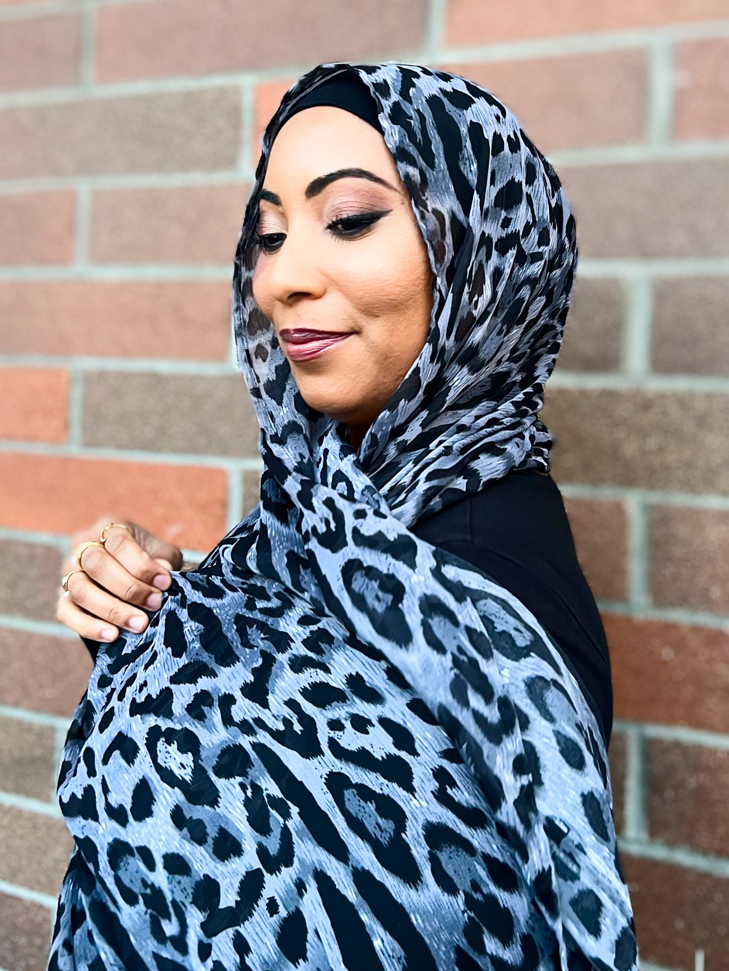 Crinkle Chiffon Hijab: Shadow Leopard