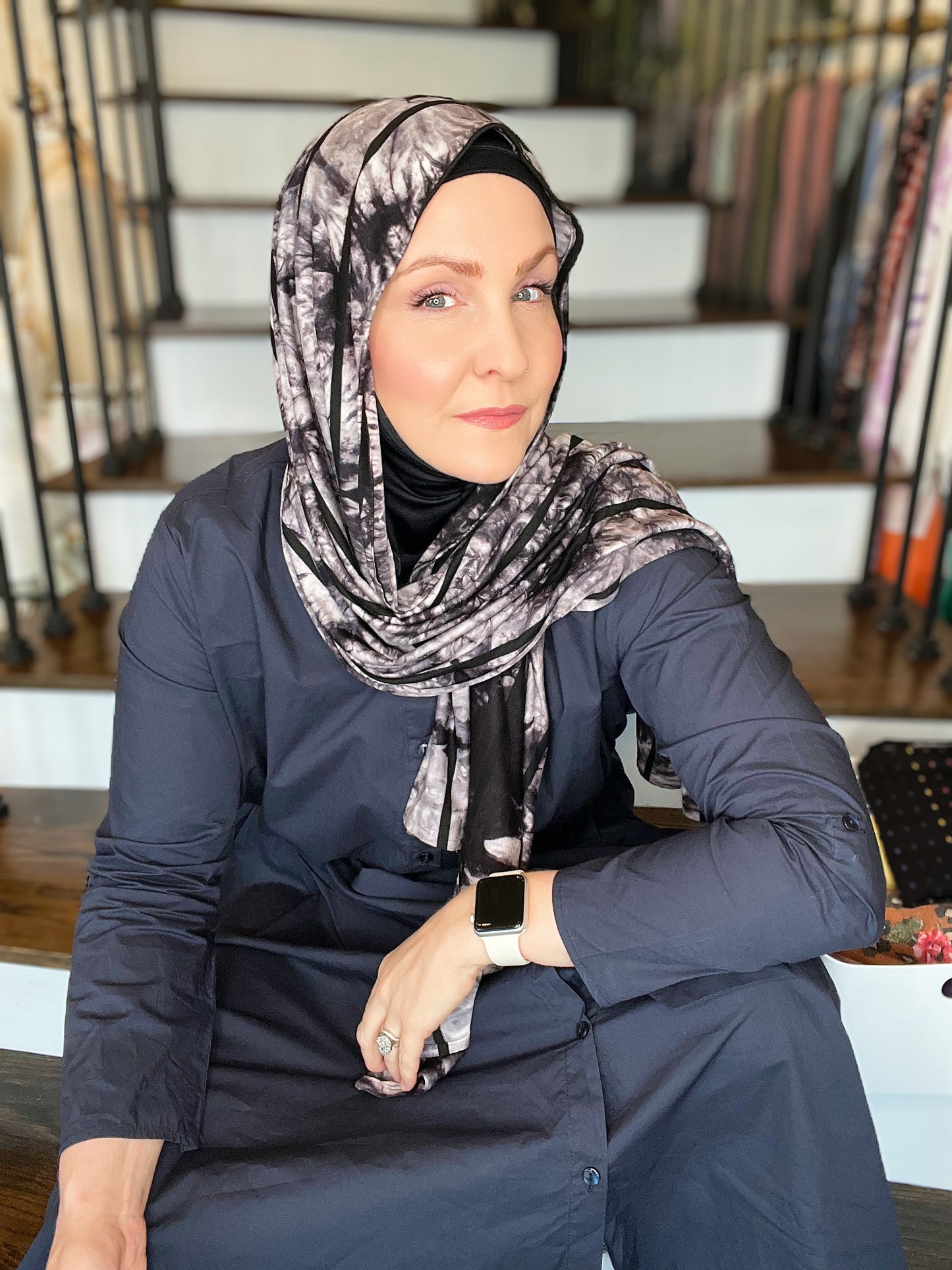 Tie Dye Jersey Hijab: Spicy Black Chai