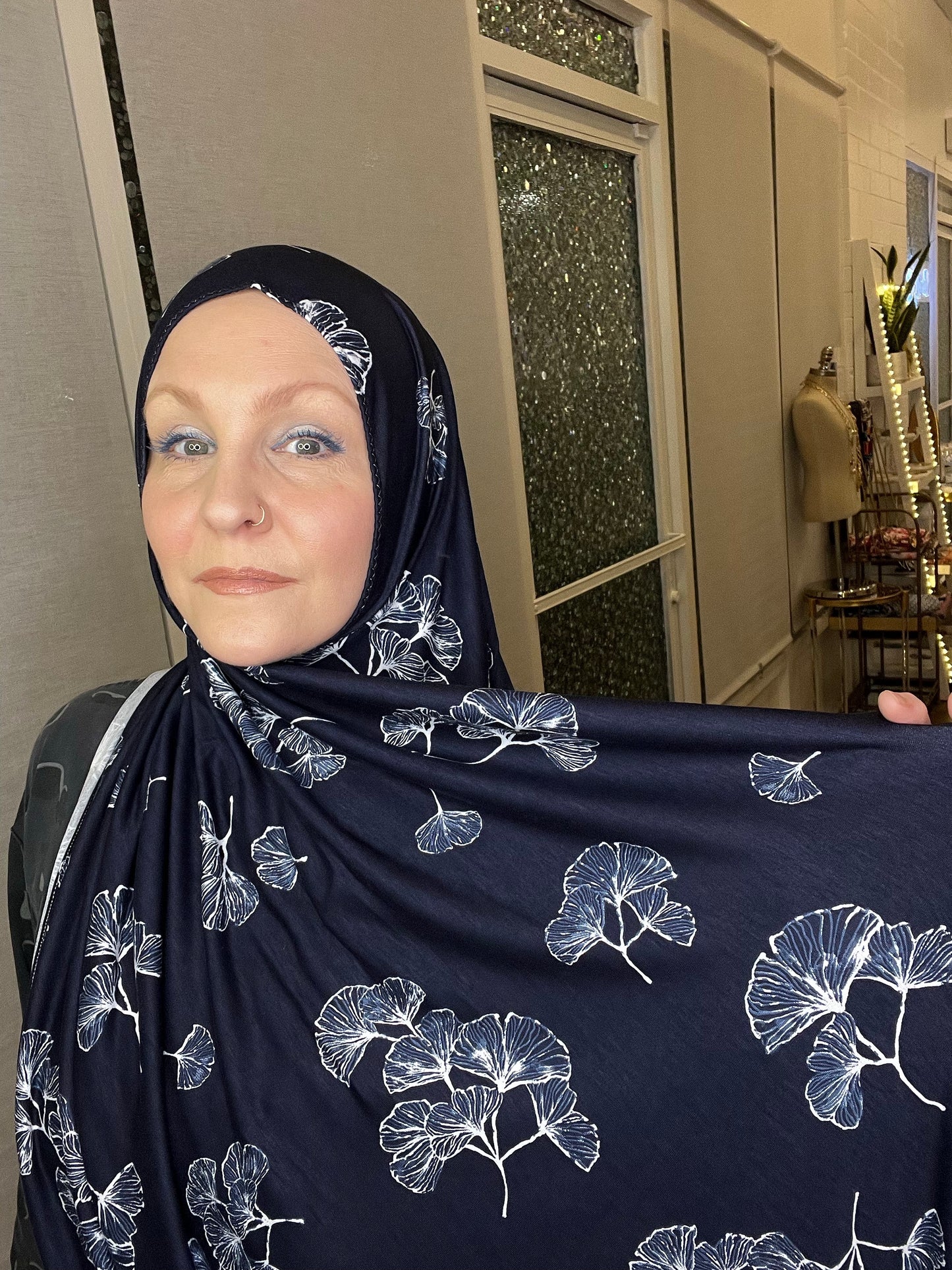 Printed Jersey Hijab: Navy Gingkos