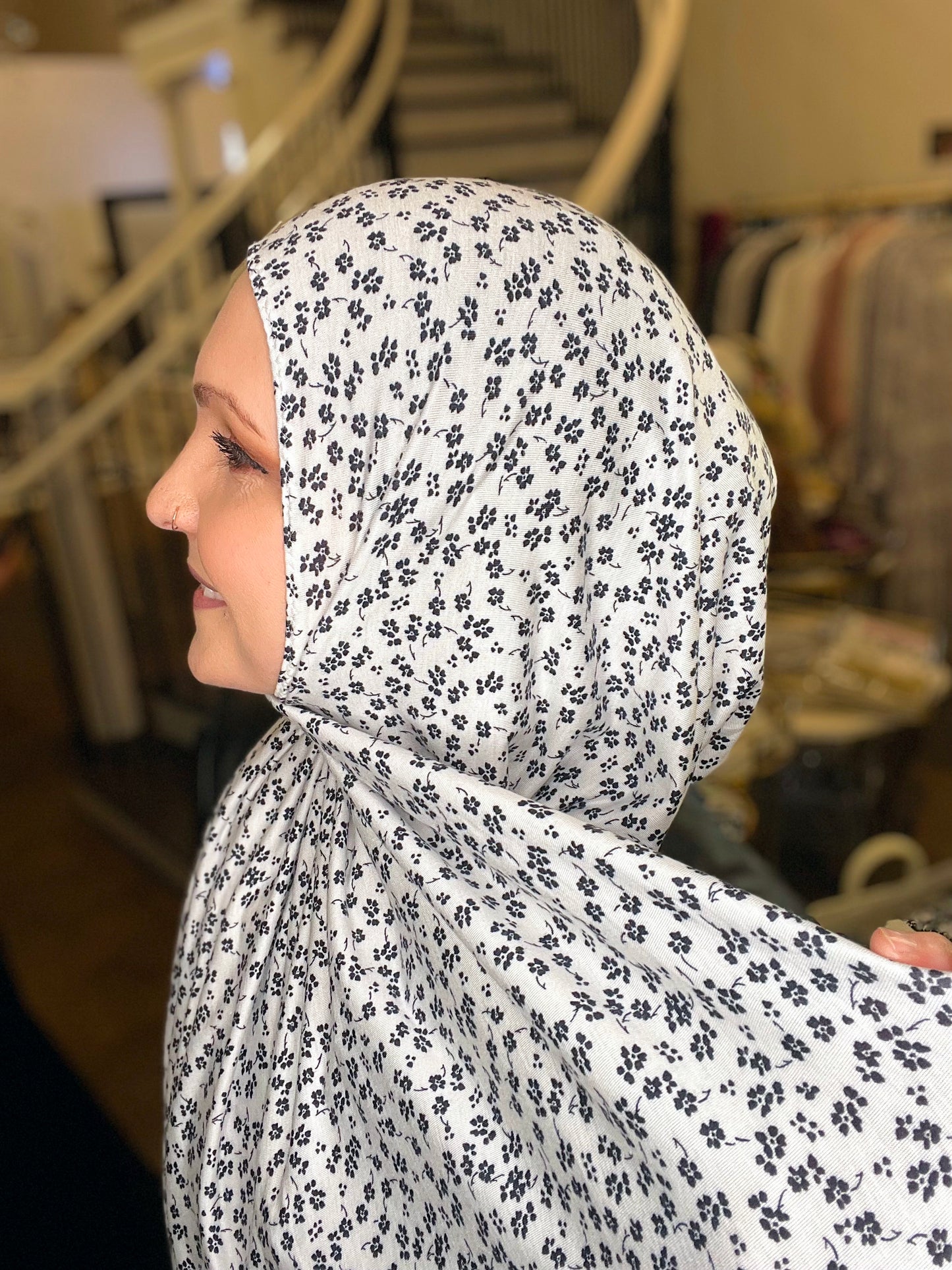 Printed Jersey Hijab: Petite Fleurs