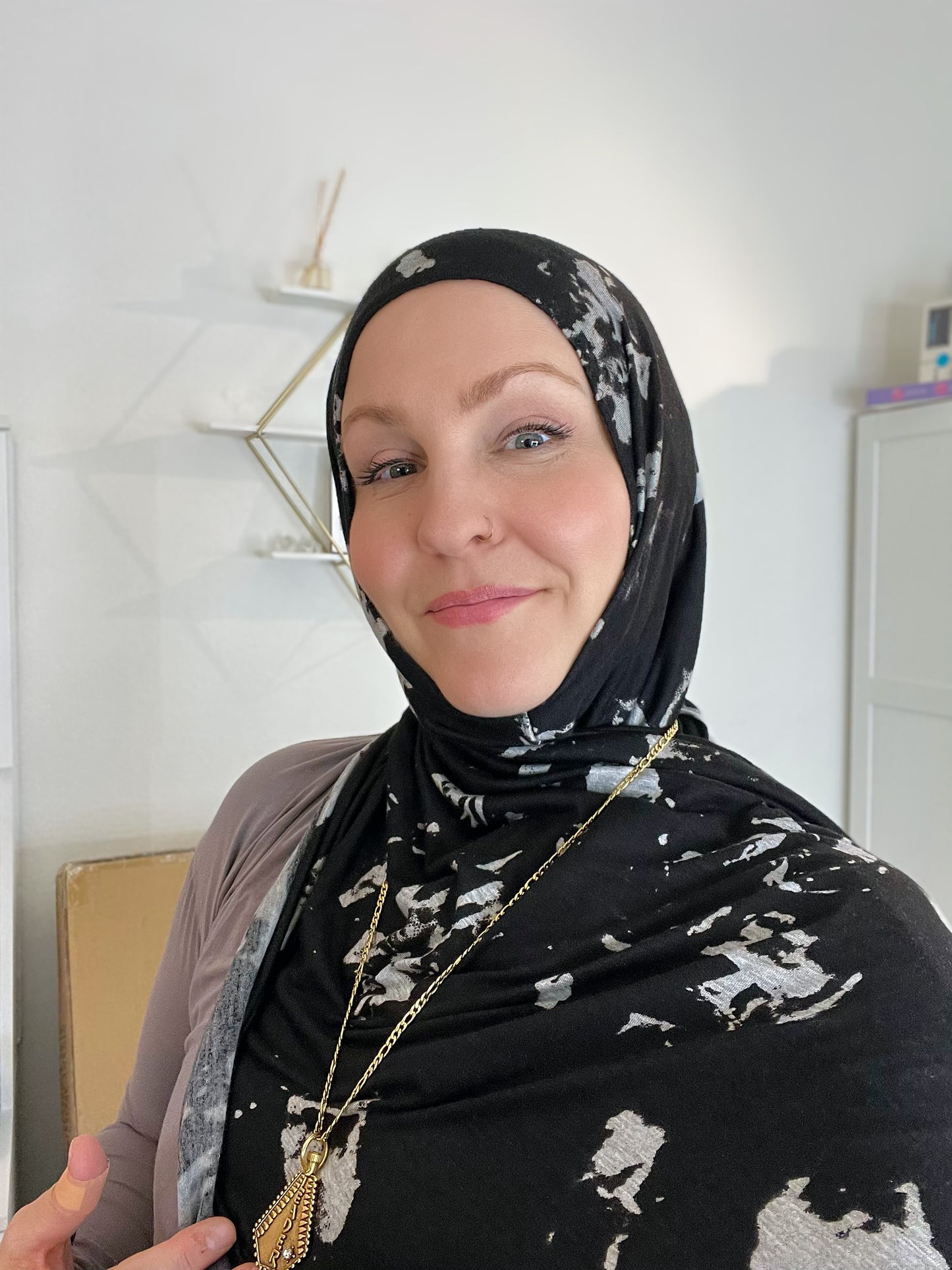 Woven Jersey Hijab: 90's Vibe