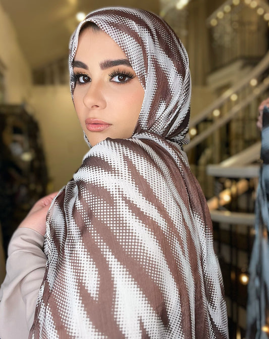 Crinkle Chiffon Hijab: Shimmer Cocoa