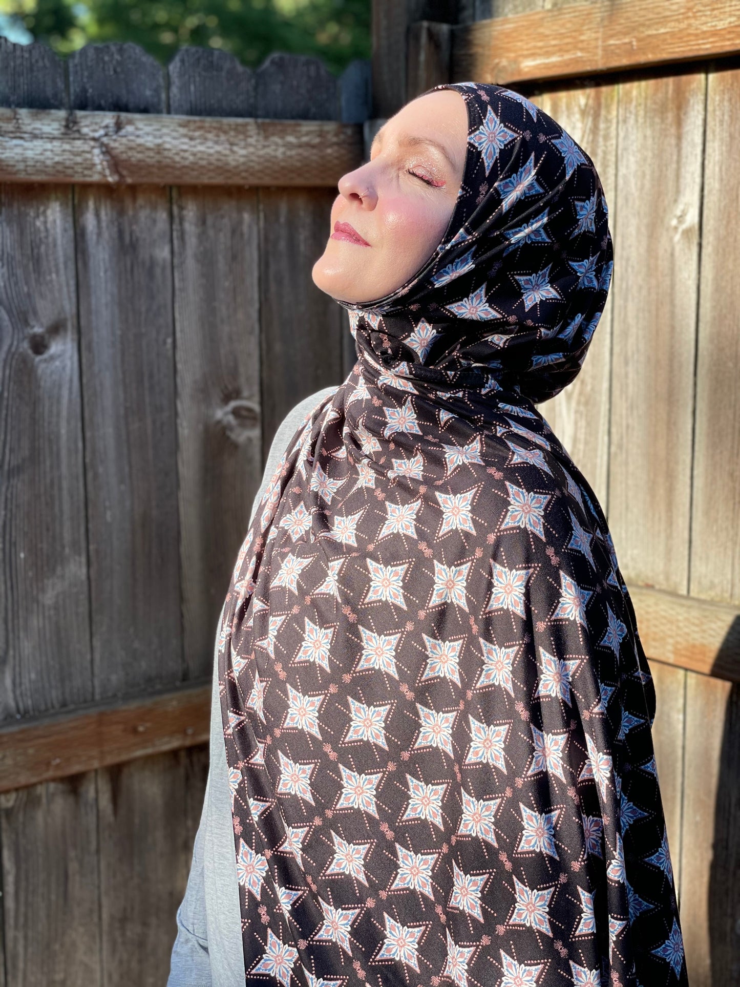 Printed Jersey Hijab: Black Medallion Rose