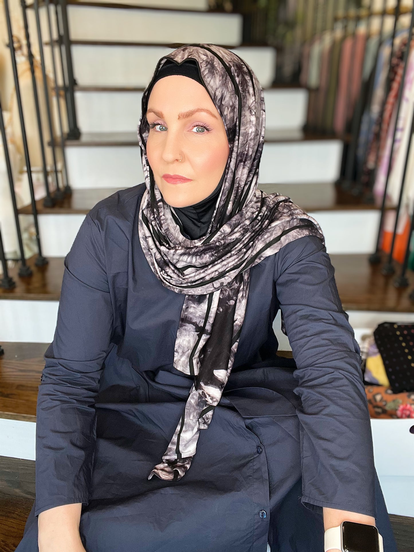 Tie Dye Jersey Hijab: Spicy Black Chai