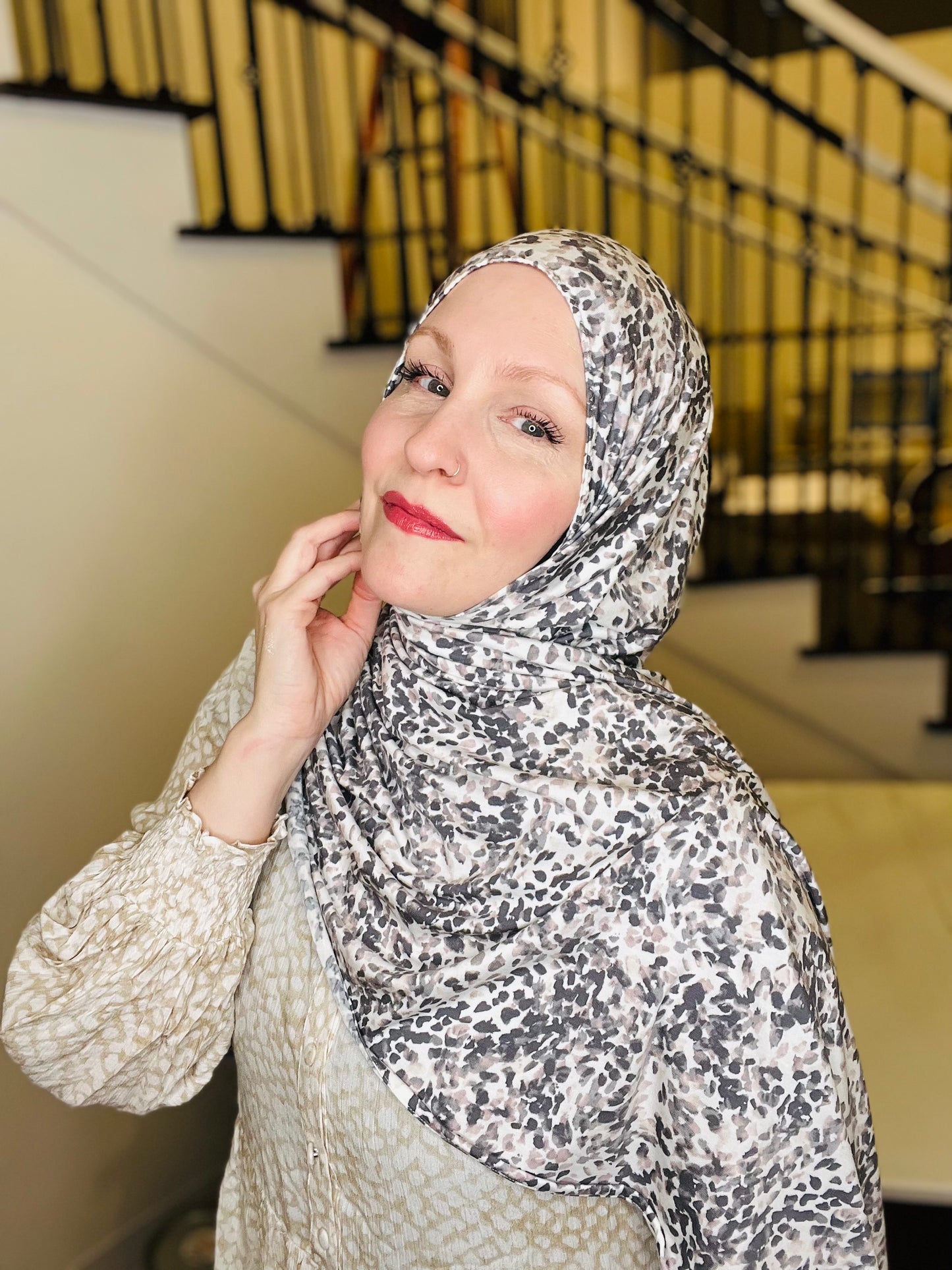 Printed Jersey Hijab: Blushing Hazy Days