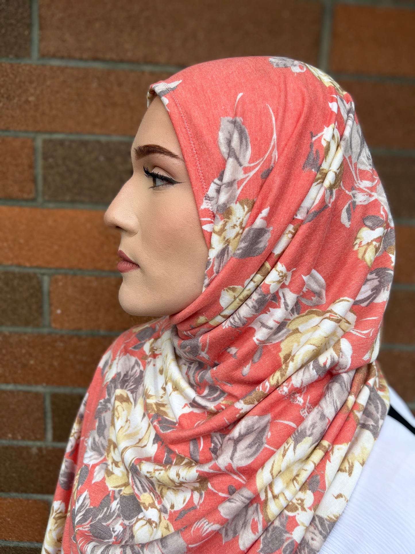 Printed Jersey Hijab: Coral Roses