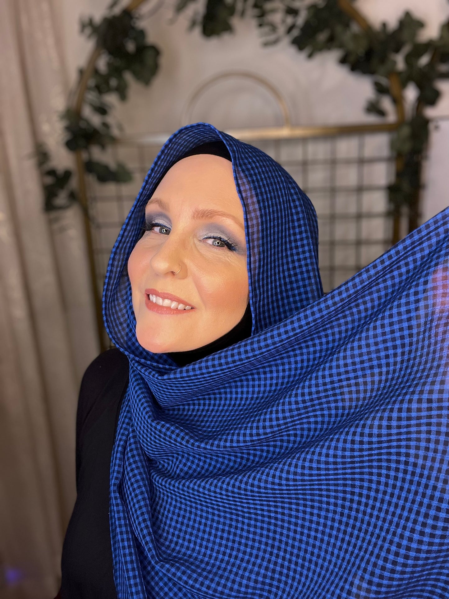 Limited Edition Crinkle Chiffon Hijab: Mini Checkered Azul