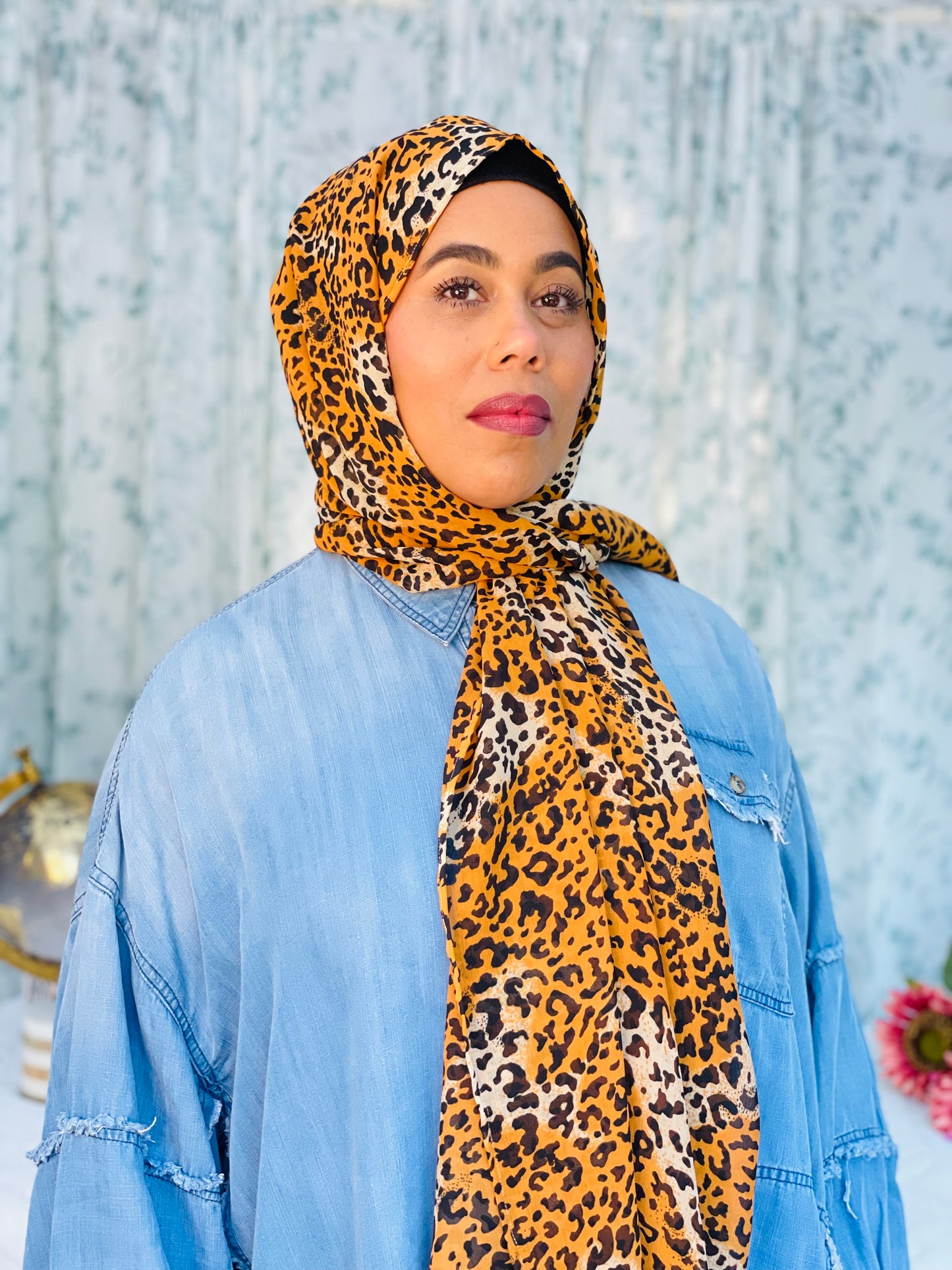 Chiffon Hijab: Flirtatious Feline (Extra Wide)